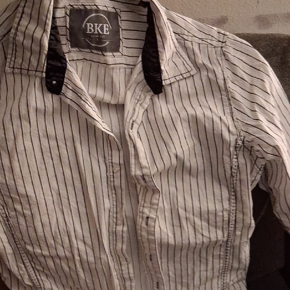 BKE Men's White and Black Striped Casual Shirt